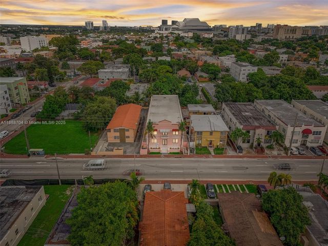 1553 SW 7th St, Miami, FL 33135