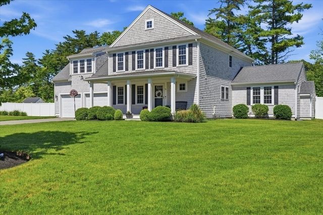71 Fountain Knoll Ln, Kingston, MA 02364