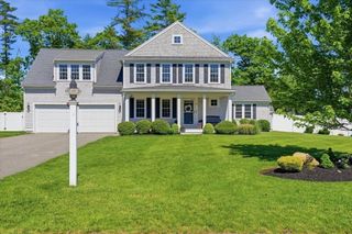 71 Fountain Knoll Ln, Kingston, MA 02364
