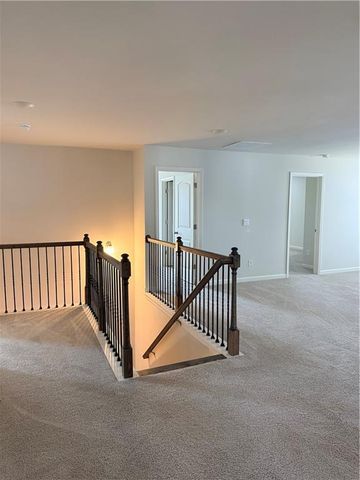 630 Garnet Dr, Acworth, GA 30101
