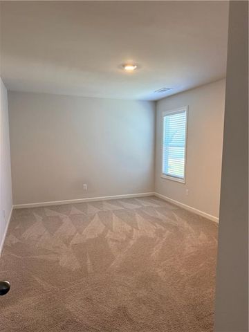 630 Garnet Dr, Acworth, GA 30101