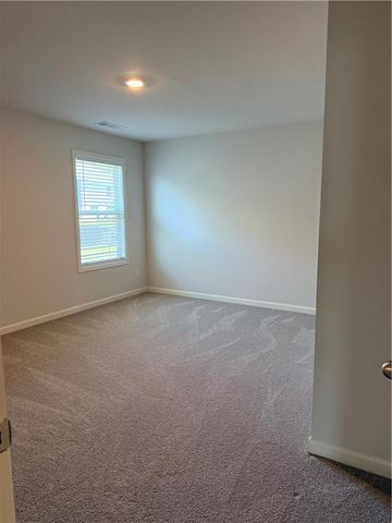 630 Garnet Dr, Acworth, GA 30101