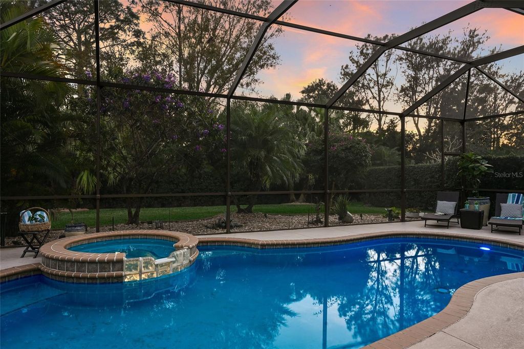 Image 2 of property listing at 6512 WESTWARD PLACE, Bradenton, FL 34201