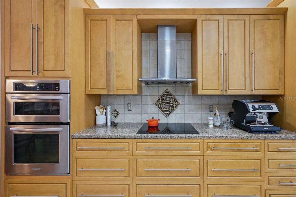 Image 19 of property listing at 6512 WESTWARD PLACE, Bradenton, FL 34201