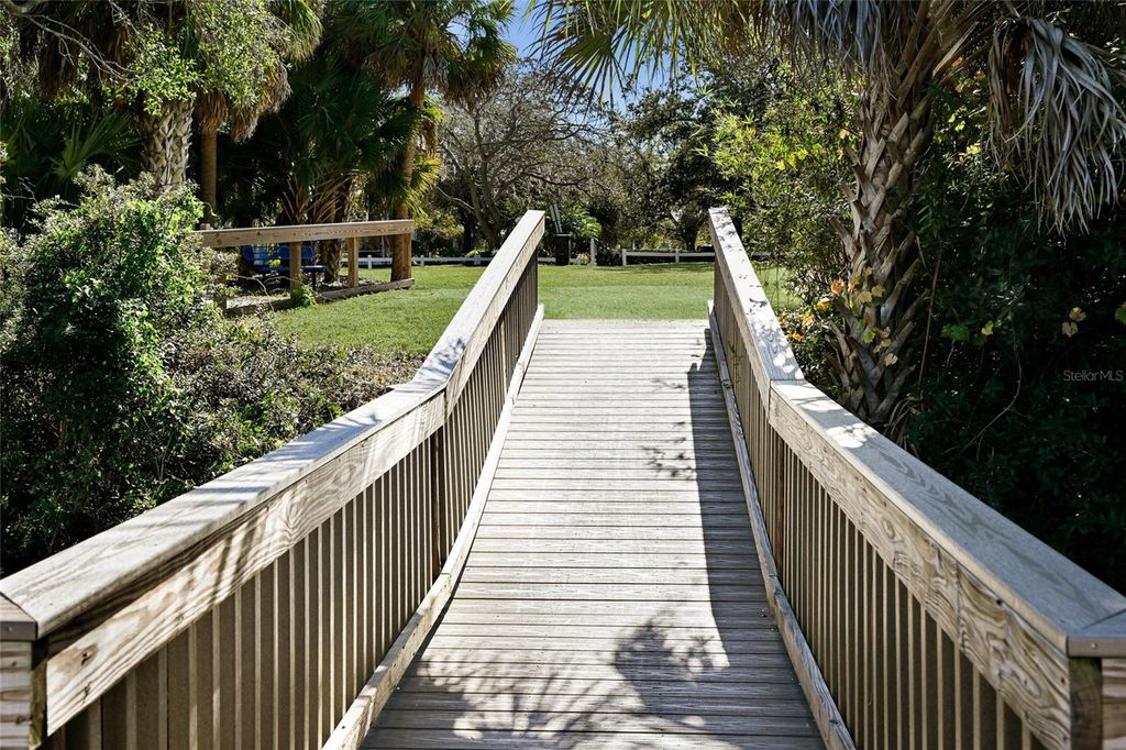 Image 70 of property listing at 6512 WESTWARD PLACE, Bradenton, FL 34201