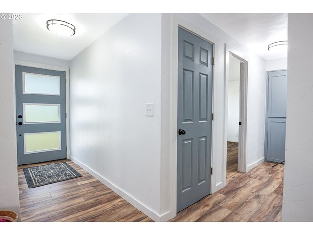 3910 ANDOVER St, Eugene, OR 97404