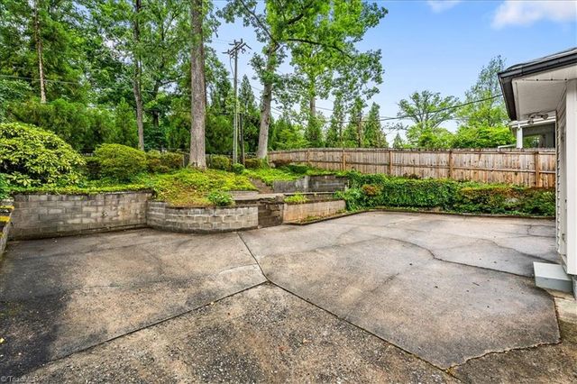 214 Mayflower Drive, Greensboro, NC 27403