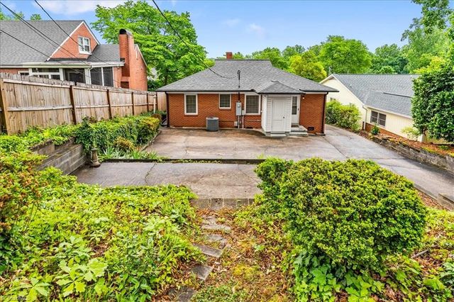 214 Mayflower Drive, Greensboro, NC 27403