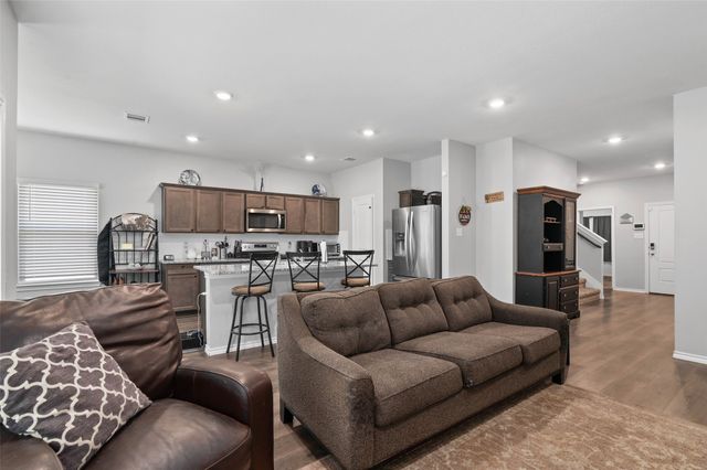 2729 Royal Acres Drive, Denton, TX 76209