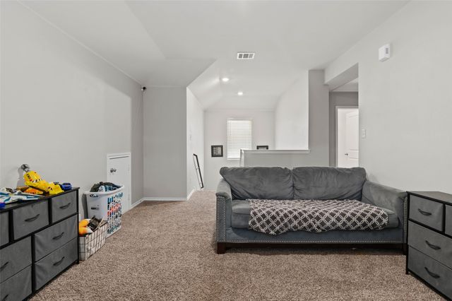2729 Royal Acres Drive, Denton, TX 76209