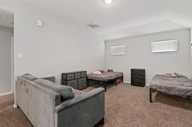 2729 Royal Acres Drive, Denton, TX 76209