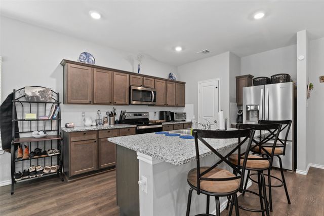 2729 Royal Acres Drive, Denton, TX 76209