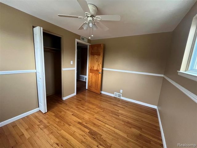2535 Camel Drive, Sterling Heights, MI 48310