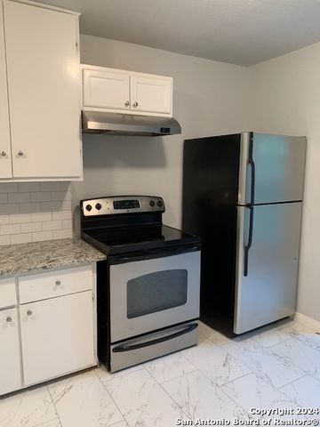 1505 DONALDSON AVE, San Antonio, TX 78228
