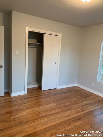 1505 DONALDSON AVE, San Antonio, TX 78228