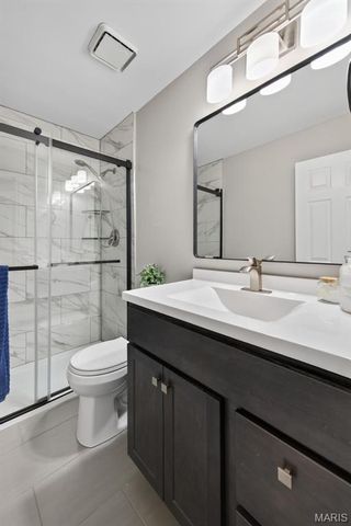 763 Sugar Glen Drive 4, St Peters, MO 63376