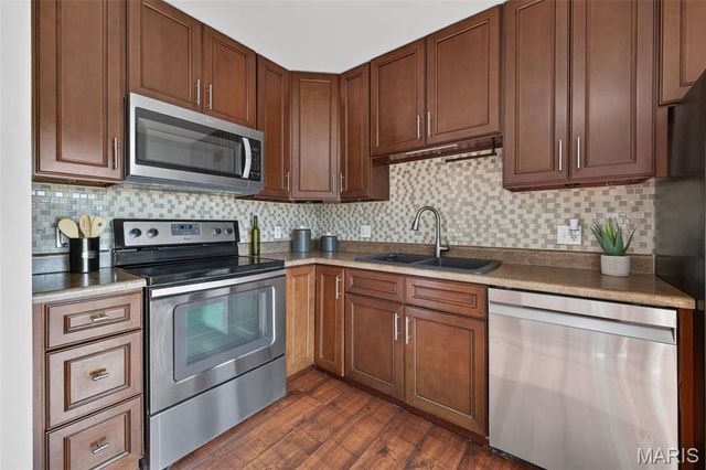 763 Sugar Glen Drive 4, St Peters, MO 63376