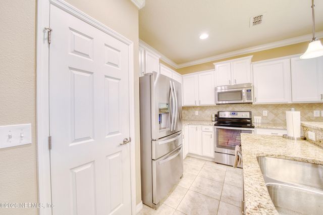 14010 BERRYVIEW Road, Jacksonville, FL 32258