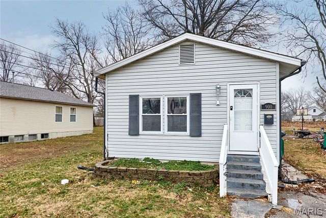 900 N Elm Avenue, Webster Groves, MO 63119