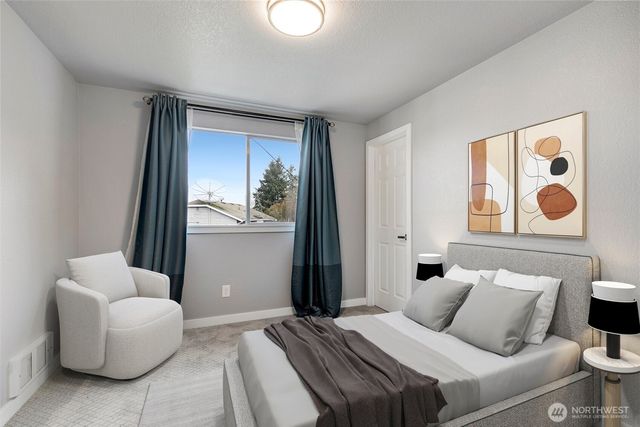 11944 SE 212th Place, Kent, WA 98031