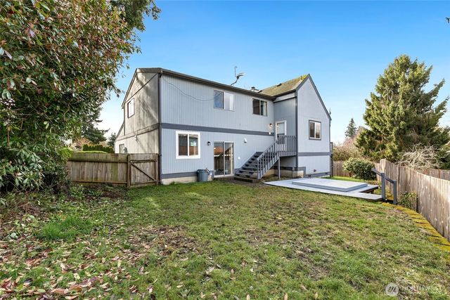 11944 SE 212th Place, Kent, WA 98031