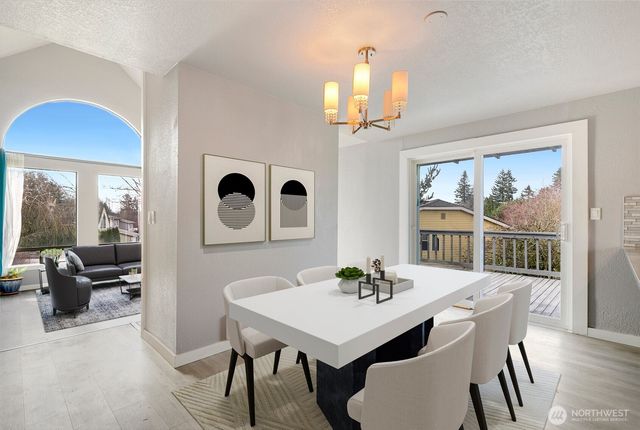 11944 SE 212th Place, Kent, WA 98031