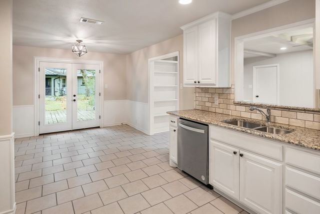 1 Oakridge Circle, Star Harbor, TX 75148