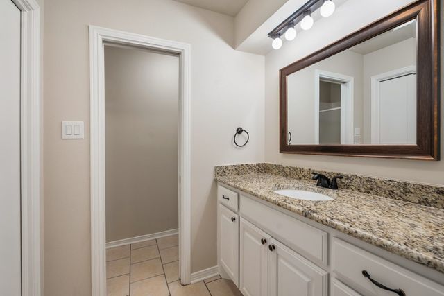 1 Oakridge Circle, Star Harbor, TX 75148
