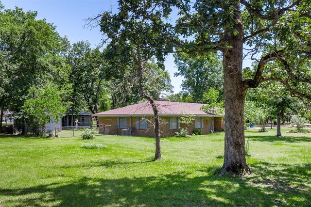 1 Oakridge Circle, Star Harbor, TX 75148