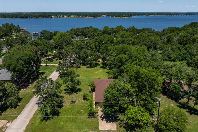 1 Oakridge Circle, Star Harbor, TX 75148