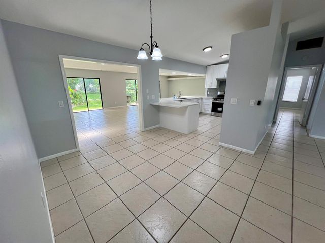 2617 SW Chestnut Lane, Port St Lucie, FL 34953