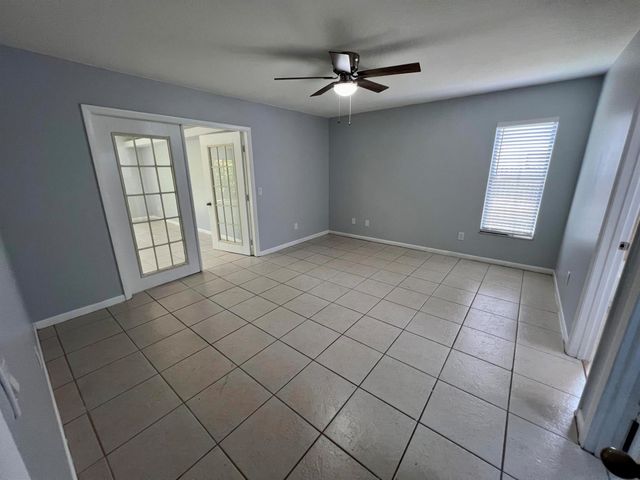 2617 SW Chestnut Lane, Port St Lucie, FL 34953