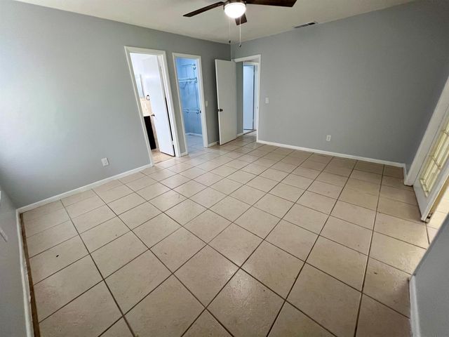 2617 SW Chestnut Lane, Port St Lucie, FL 34953