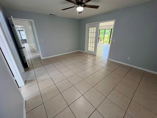 2617 SW Chestnut Lane, Port St Lucie, FL 34953