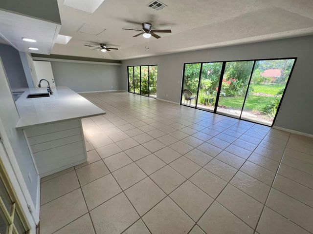 2617 SW Chestnut Lane, Port St Lucie, FL 34953