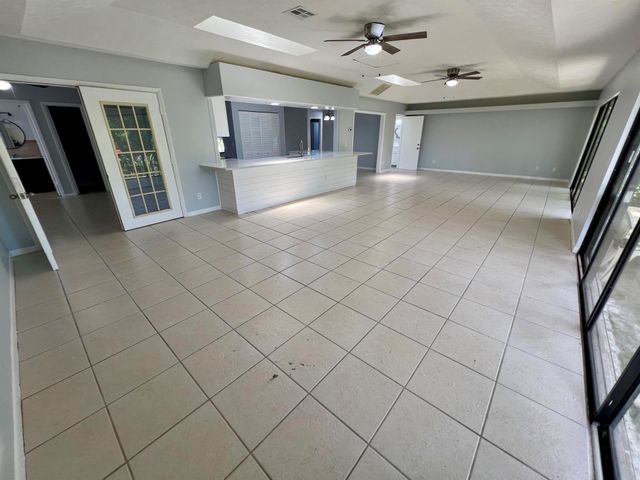 2617 SW Chestnut Lane, Port St Lucie, FL 34953