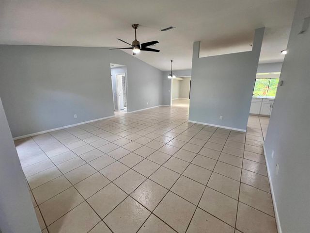 2617 SW Chestnut Lane, Port St Lucie, FL 34953