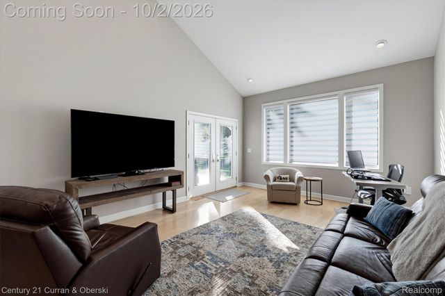629 Ellen Avenue, Royal Oak, MI 48073