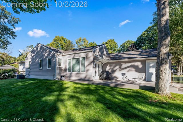 629 Ellen Avenue, Royal Oak, MI 48073