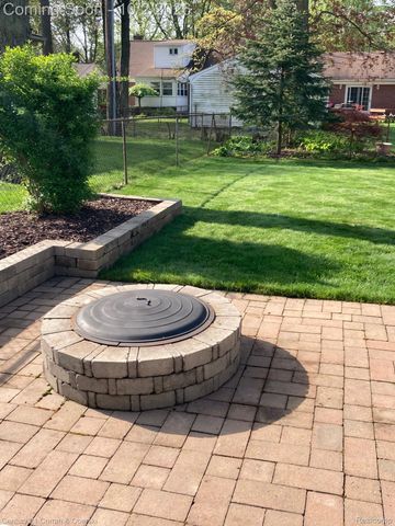 629 Ellen Avenue, Royal Oak, MI 48073