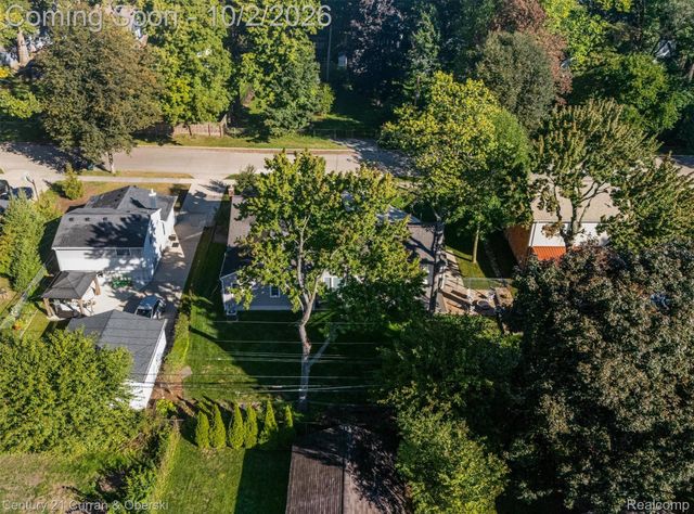 629 Ellen Avenue, Royal Oak, MI 48073