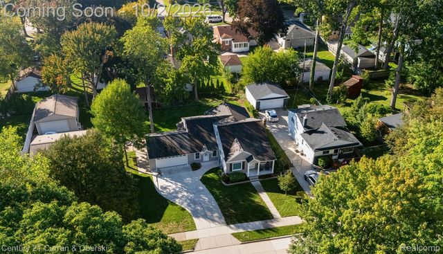 629 Ellen Avenue, Royal Oak, MI 48073