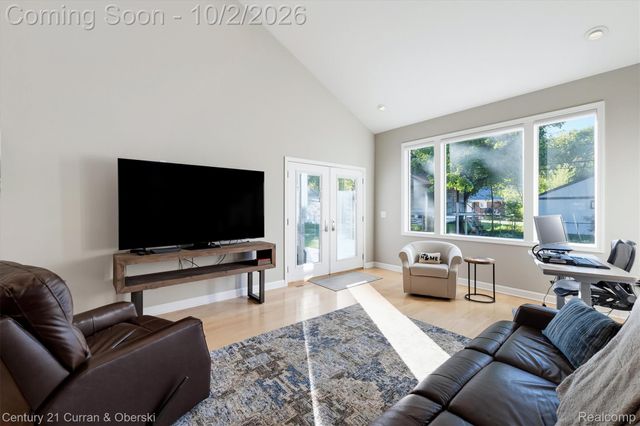629 Ellen Avenue, Royal Oak, MI 48073