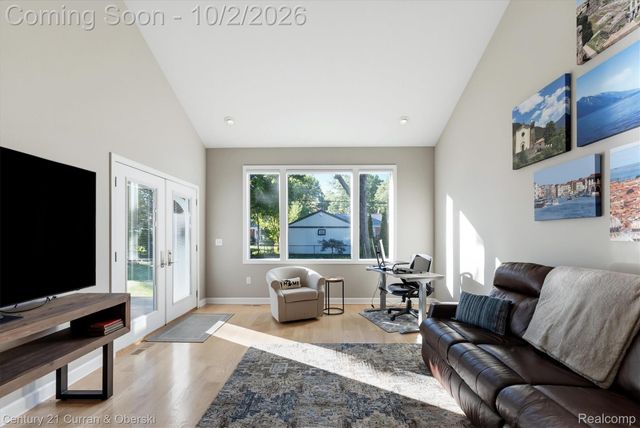 629 Ellen Avenue, Royal Oak, MI 48073