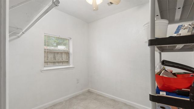 7343 Camino Real Street, Baytown, TX 77521