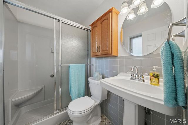 310 Paul Avenue, Florissant, MO 63031
