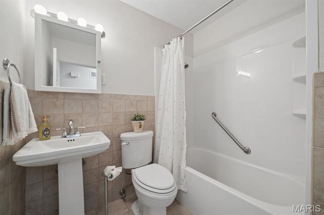 310 Paul Avenue, Florissant, MO 63031