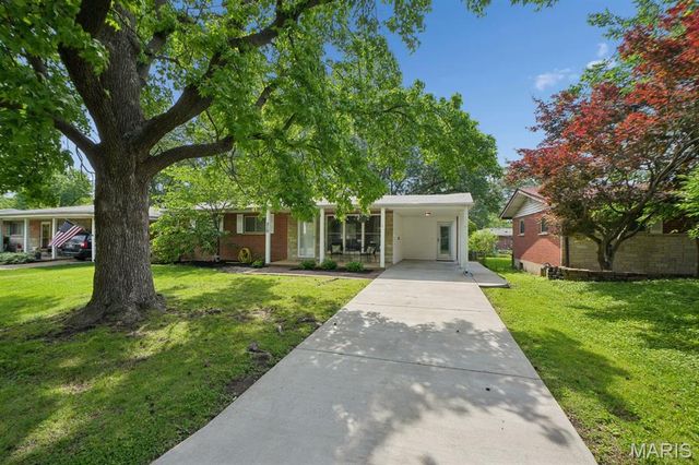 310 Paul Avenue, Florissant, MO 63031