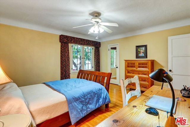 1453 Thompson Avenue, Glendale, CA 91201