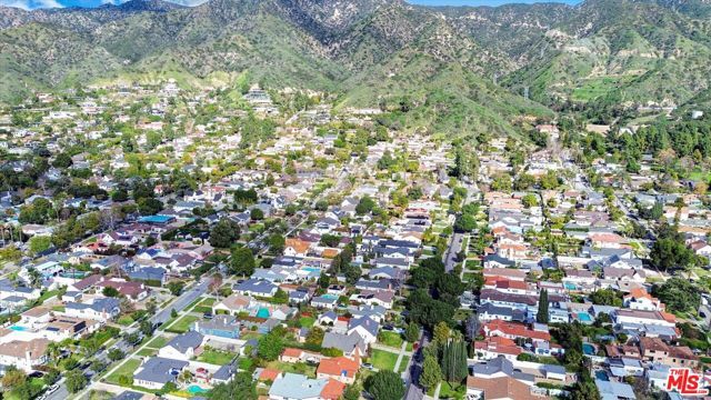 1453 Thompson Avenue, Glendale, CA 91201